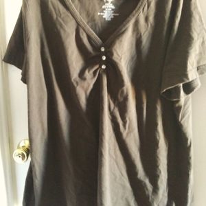 Essentials by Maggie top